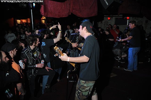 [doosh bags on May 10, 2008 at Club Hell (Providence, RI)]