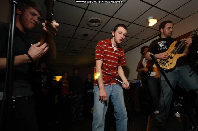 [the nicaea room on Feb 25, 2005 at Dee Dee's Lounge (Quincy, Ma)]