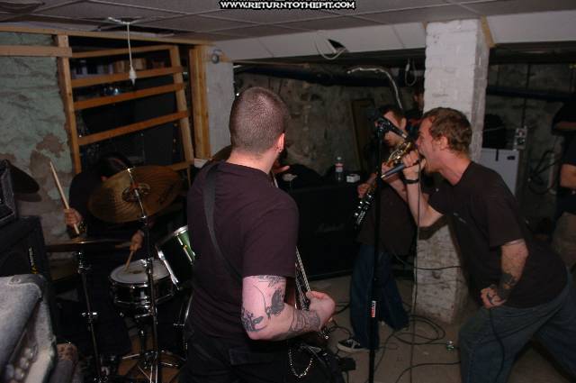 [throwing shrapnel on Apr 29, 2005 at the Library (Allston, Ma)]