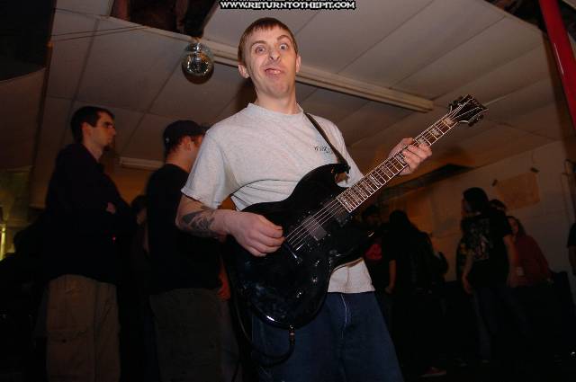 [throwing shrapnel on Feb 8, 2006 at the Grow Room (Providence, RI)]