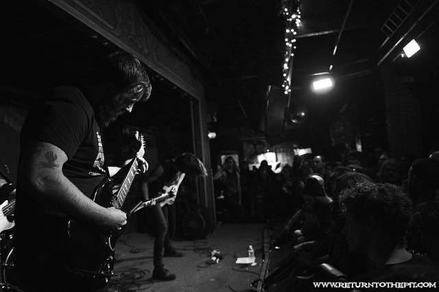 [tomb mold on Nov 8, 2018 at Ralph's (Worcester, MA)]