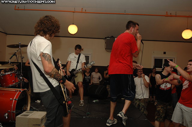 [wake up call on Jul 7, 2007 at Knights of Columbus (Pepperell, MA)]