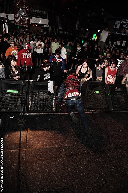 [with words on Apr 14, 2011 at the Palladium - Secondstage (Worcester, MA)]
